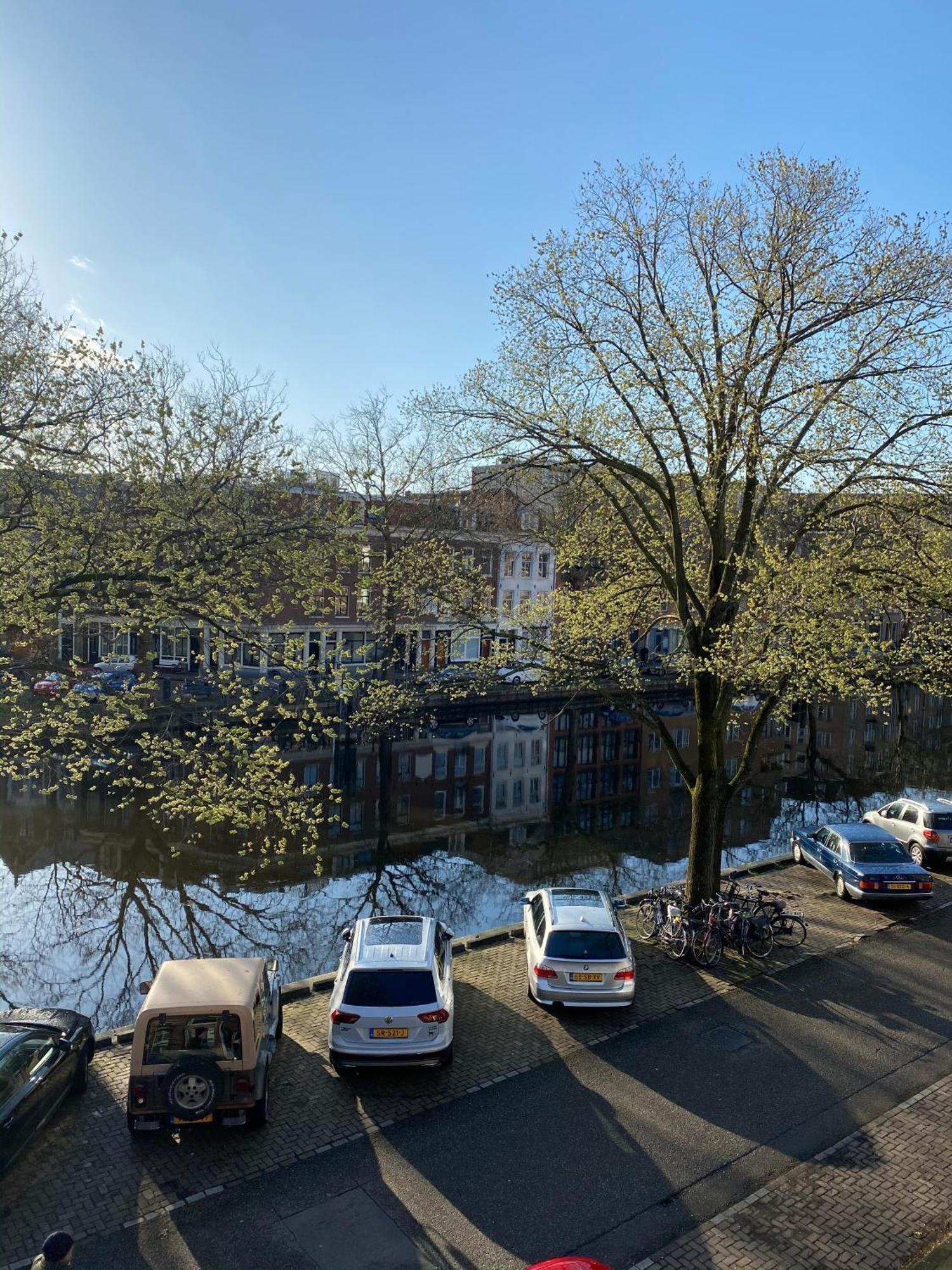Canal View Stay Amsterdam Exterior photo
